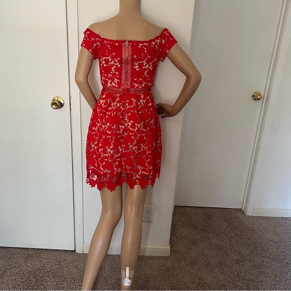 Francescas Red Cocktails Mini Red Off the shoulders Lace Dress Size XS - Picture 5 of 9